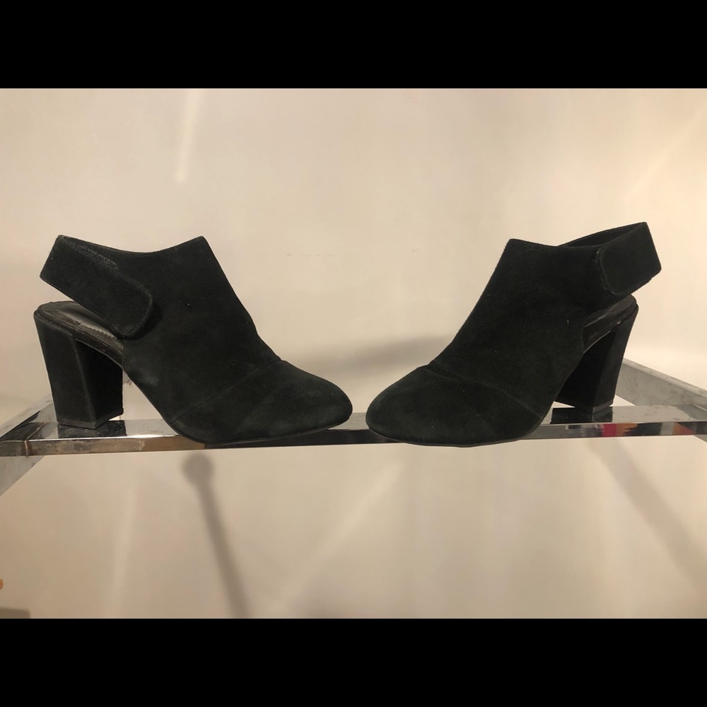 Adam Tucker Leather Heels size 9